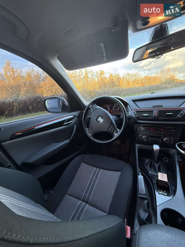 Внедорожник / Кроссовер BMW X1 2011 в Львове