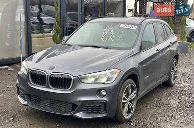 Внедорожник / Кроссовер BMW X1 2016 в Луцке