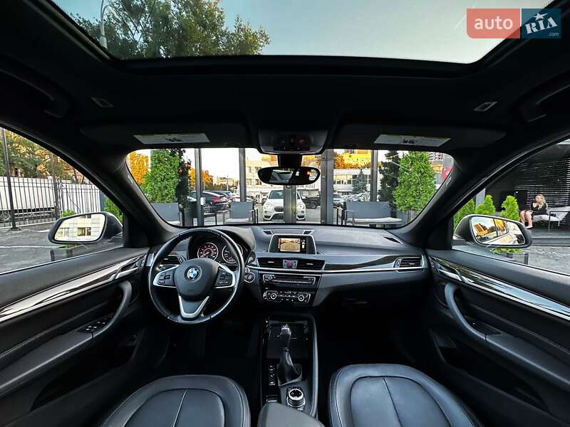 Внедорожник / Кроссовер BMW X1 2016 в Киеве
