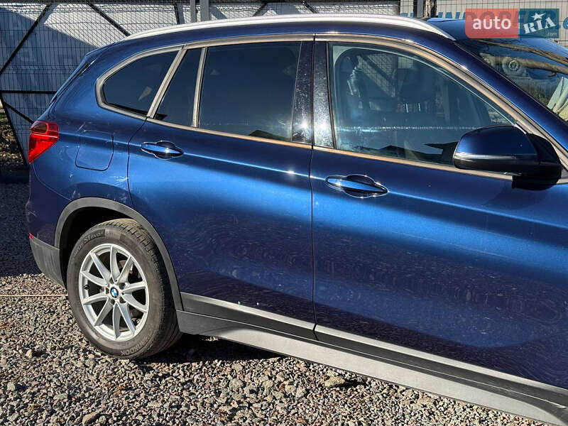 Внедорожник / Кроссовер BMW X1 2015 в Стрые