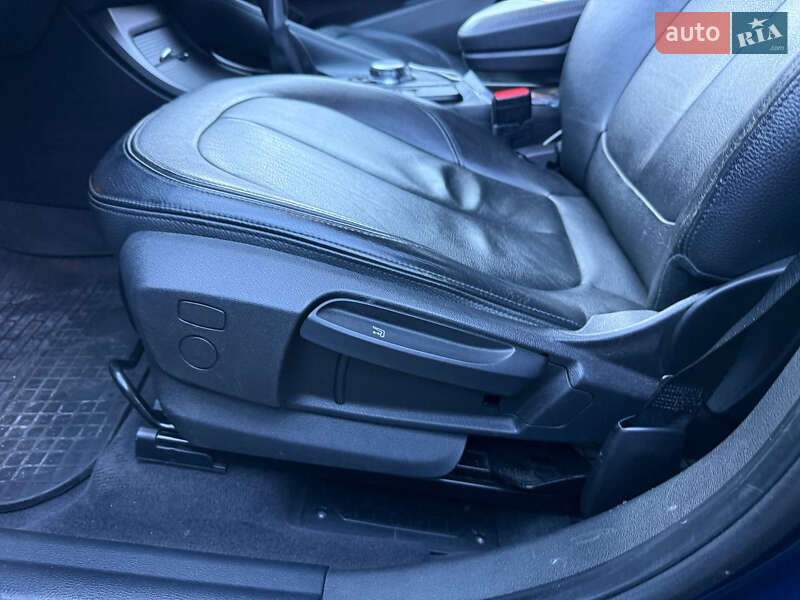 Внедорожник / Кроссовер BMW X1 2015 в Стрые