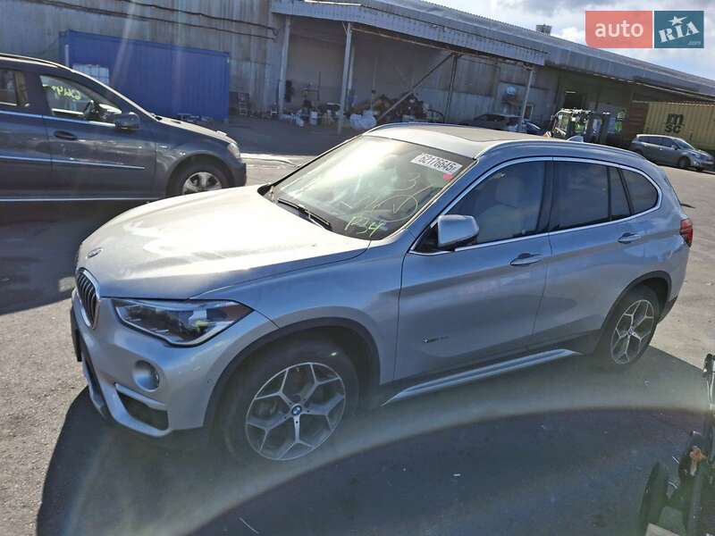 Внедорожник / Кроссовер BMW X1 2017 в Киеве