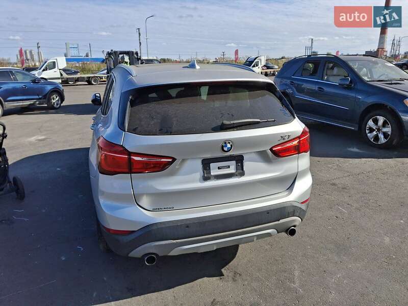 Внедорожник / Кроссовер BMW X1 2017 в Киеве