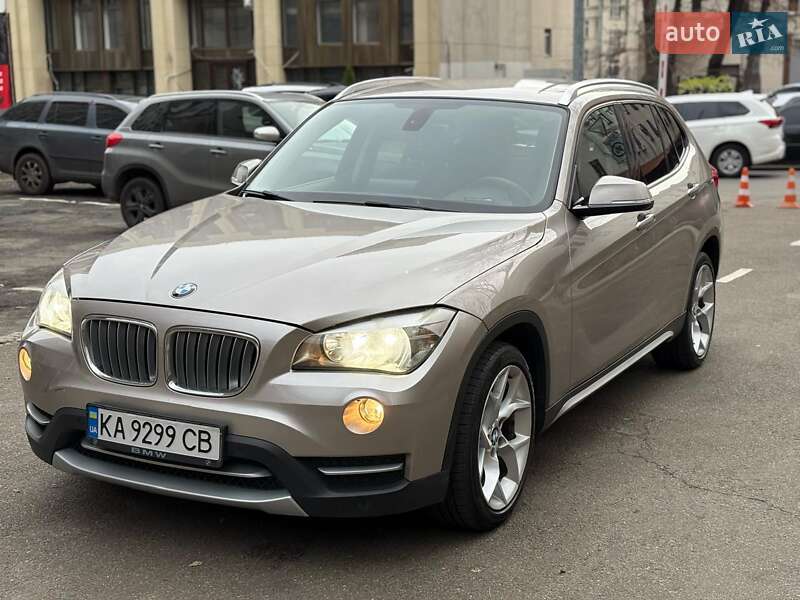 Внедорожник / Кроссовер BMW X1 2013 в Киеве