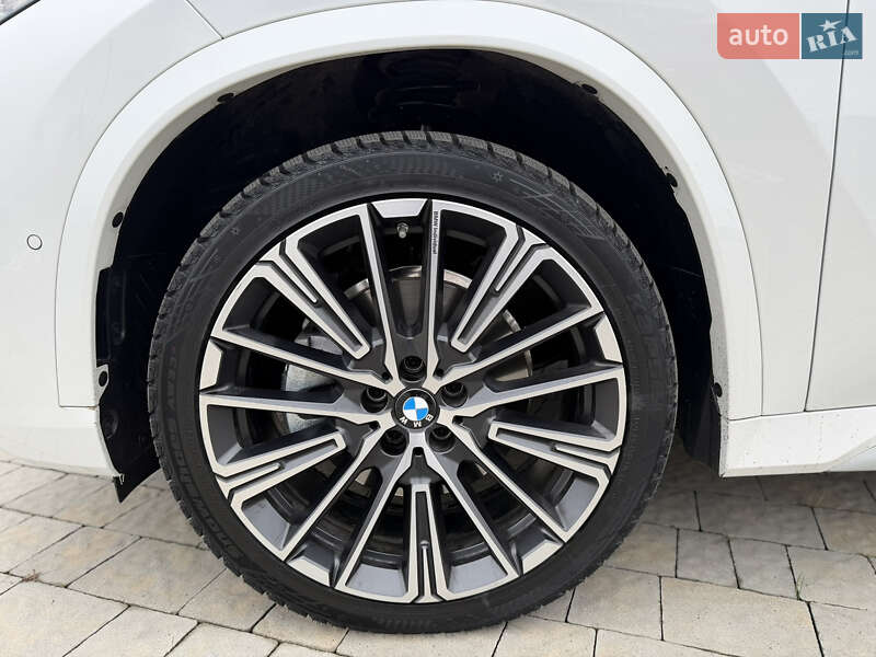 Внедорожник / Кроссовер BMW X1 2024 в Львове