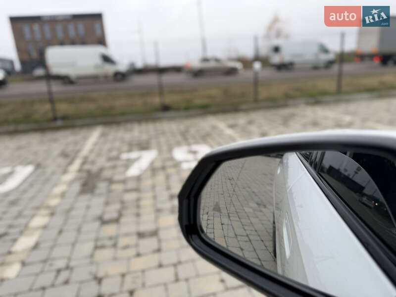 Внедорожник / Кроссовер BMW X1 2024 в Львове