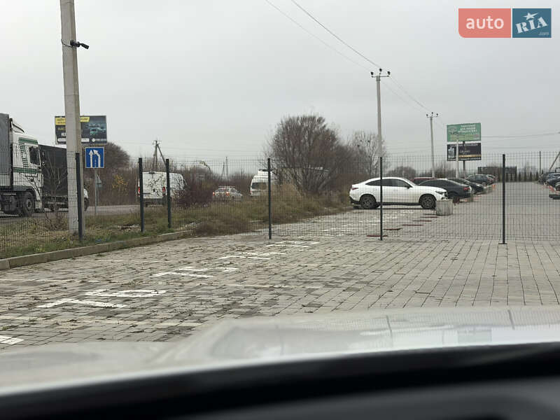 Внедорожник / Кроссовер BMW X1 2024 в Львове