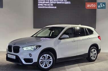 Внедорожник / Кроссовер BMW X1 2017 в Одессе