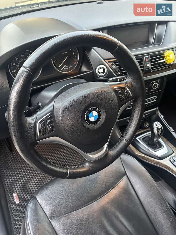 Внедорожник / Кроссовер BMW X1 2014 в Харькове
