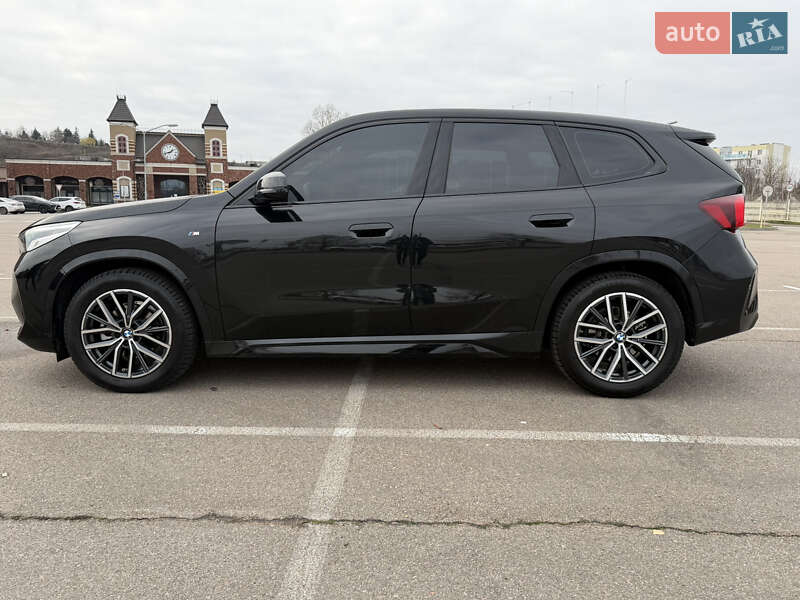 Внедорожник / Кроссовер BMW X1 2024 в Киеве