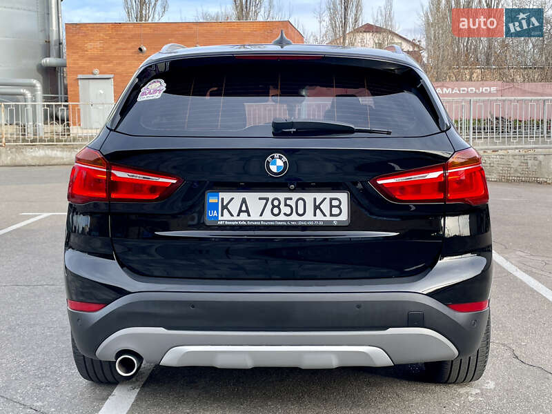 Внедорожник / Кроссовер BMW X1 2017 в Киеве