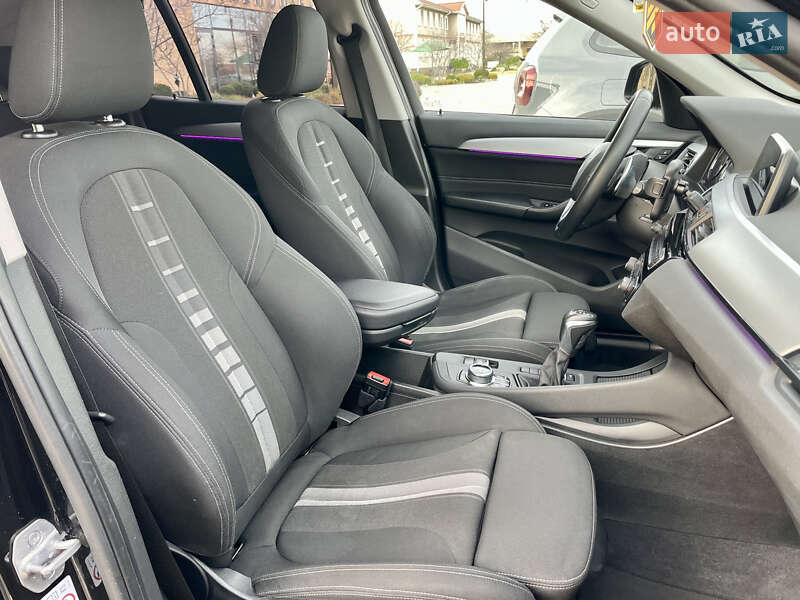 Внедорожник / Кроссовер BMW X1 2017 в Киеве