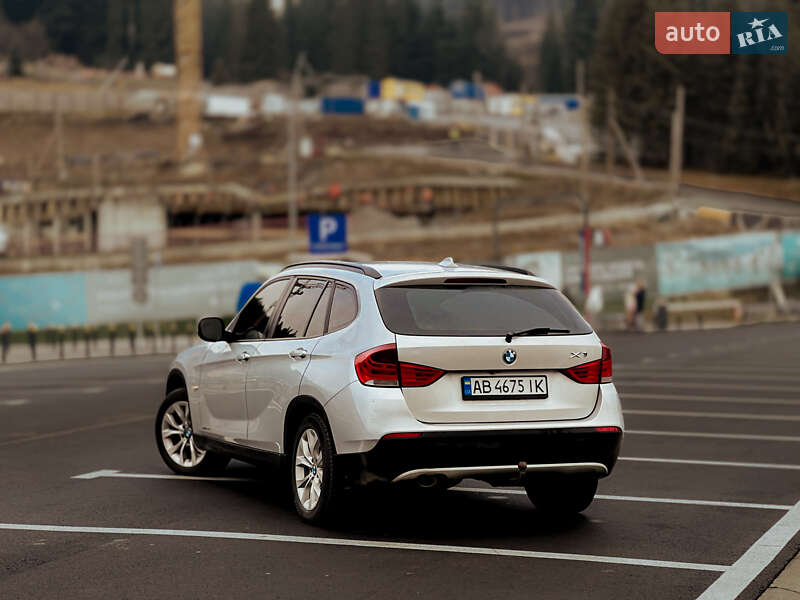 Внедорожник / Кроссовер BMW X1 2010 в Ровно