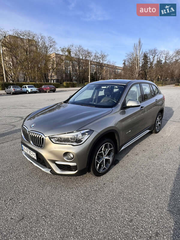 Внедорожник / Кроссовер BMW X1 2016 в Киеве фото 2 Внедорожник / Кроссовер BMW X1 2016 в Киеве
