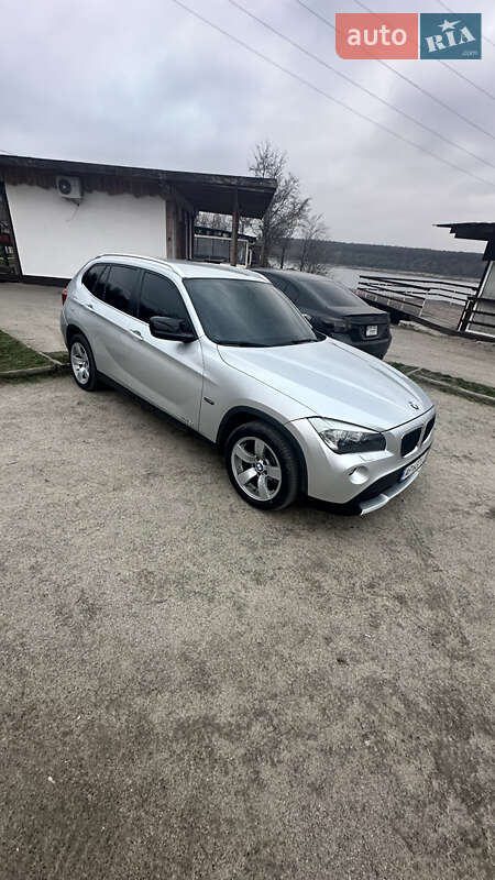 Позашляховик / Кросовер BMW X1 2010 в Запоріжжі фото 2 Позашляховик / Кросовер BMW X1 2010 в Запоріжжі