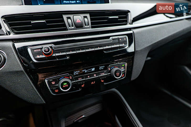 Внедорожник / Кроссовер BMW X1 2022 в Киеве