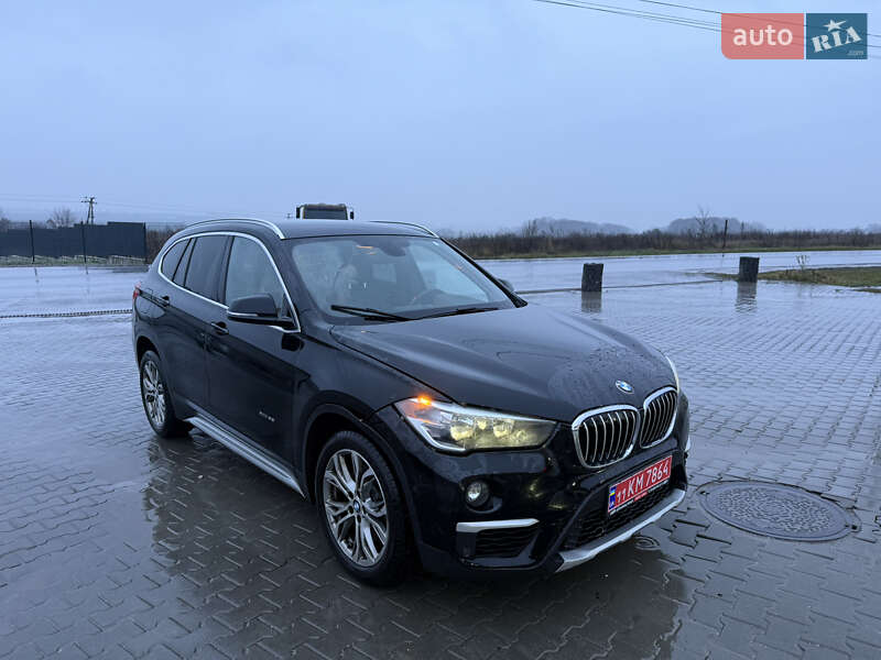 Внедорожник / Кроссовер BMW X1 2016 в Тернополе