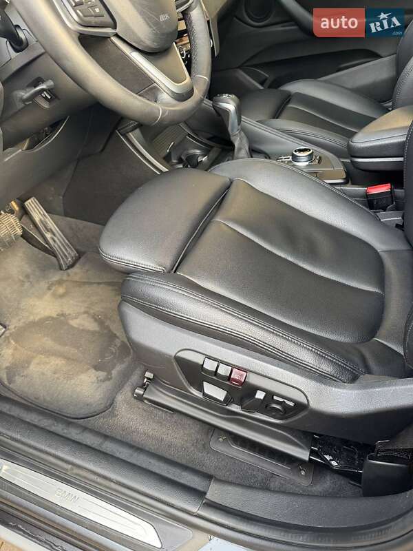 Внедорожник / Кроссовер BMW X1 2018 в Ровно