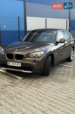 Внедорожник / Кроссовер BMW X1 2011 в Львове
