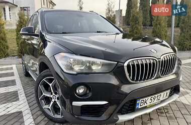 Внедорожник / Кроссовер BMW X1 2017 в Ровно