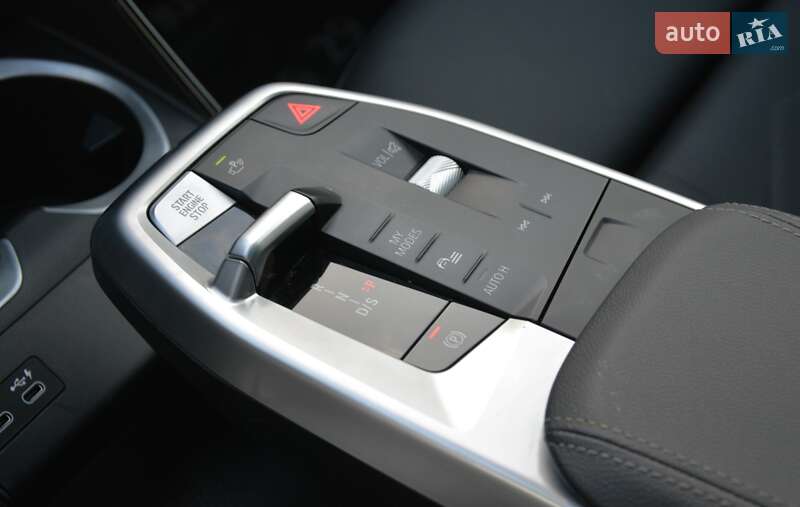 Внедорожник / Кроссовер BMW X1 2023 в Киеве