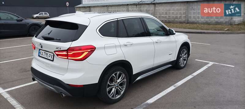 Внедорожник / Кроссовер BMW X1 2017 в Киеве