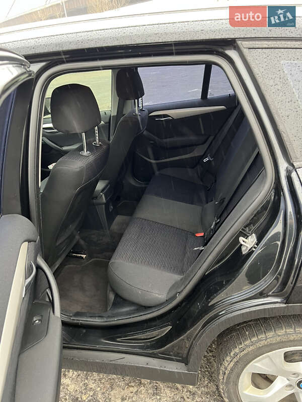 Позашляховик / Кросовер BMW X1 2012 в Києві фото 10 Позашляховик / Кросовер BMW X1 2012 в Києві