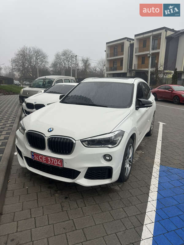Позашляховик / Кросовер BMW X1 2016 в Львові фото 2 Позашляховик / Кросовер BMW X1 2016 в Львові
