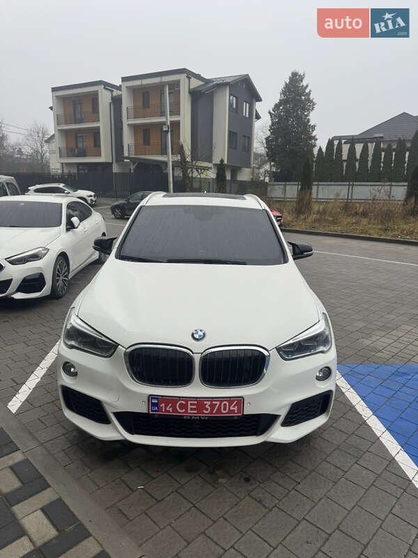 Позашляховик / Кросовер BMW X1 2016 в Львові фото 3 Позашляховик / Кросовер BMW X1 2016 в Львові