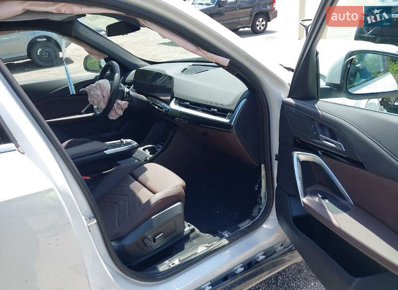 Внедорожник / Кроссовер BMW X1 2024 в Житомире