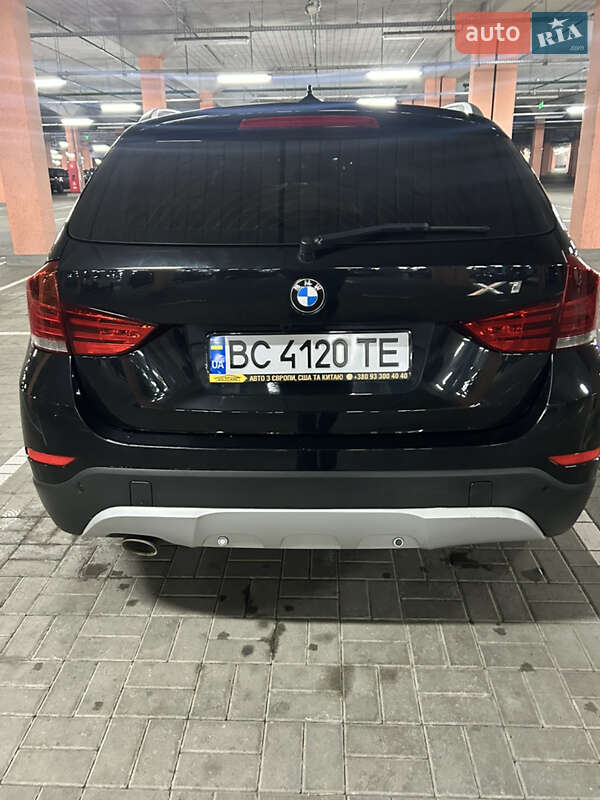 Внедорожник / Кроссовер BMW X1 2015 в Киеве
