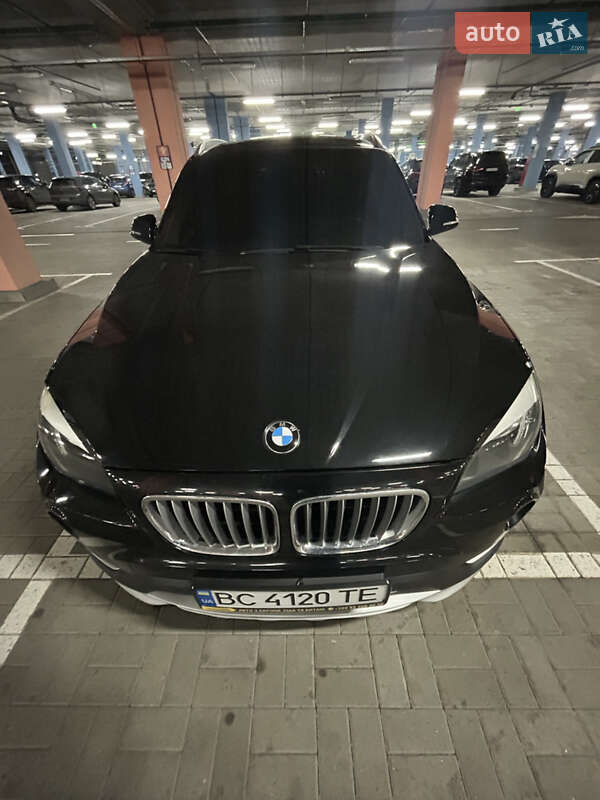 Внедорожник / Кроссовер BMW X1 2015 в Киеве