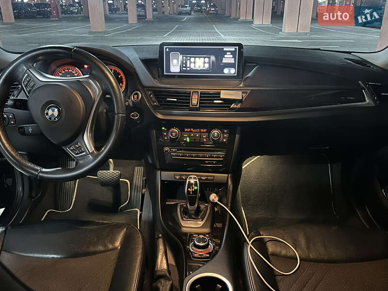 Внедорожник / Кроссовер BMW X1 2015 в Киеве