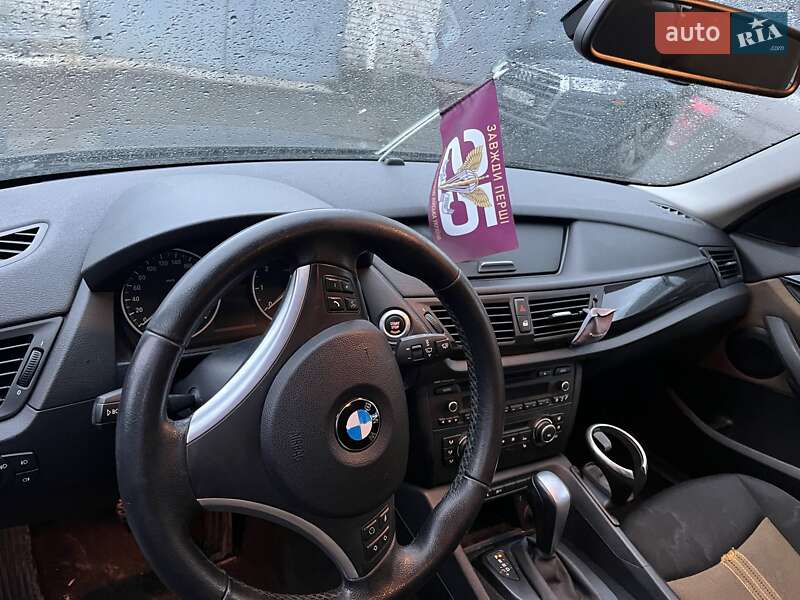 Позашляховик / Кросовер BMW X1 2011 в Києві