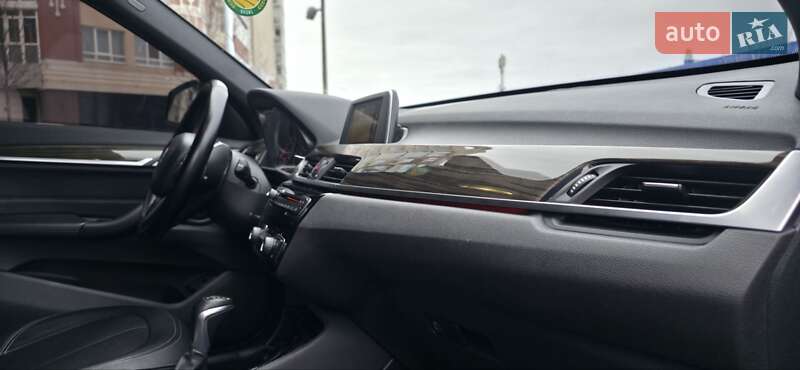 Внедорожник / Кроссовер BMW X1 2015 в Умани