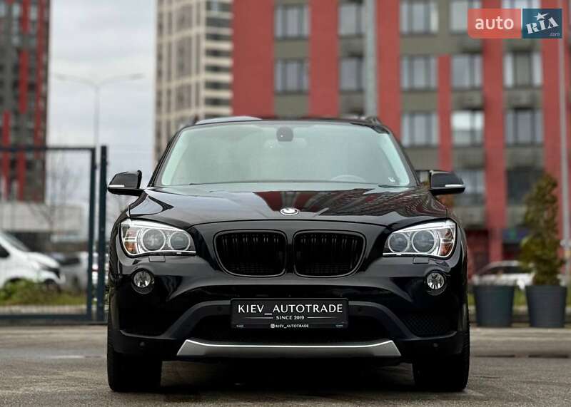 Позашляховик / Кросовер BMW X1 2015 в Києві