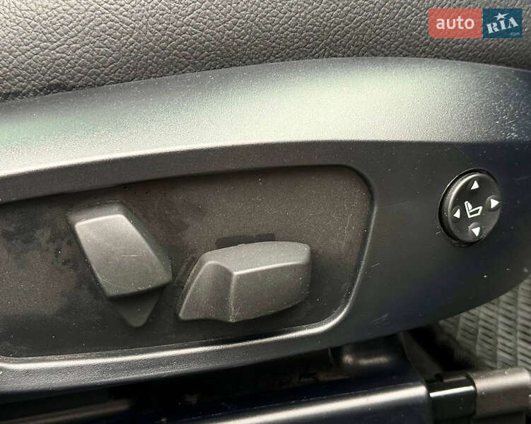 Позашляховик / Кросовер BMW X1 2015 в Києві