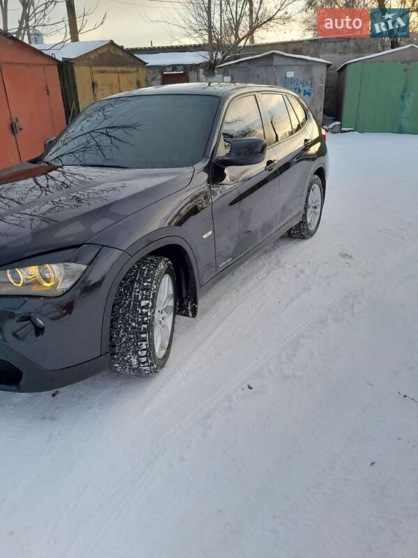 Позашляховик / Кросовер BMW X1 2010 в Запоріжжі