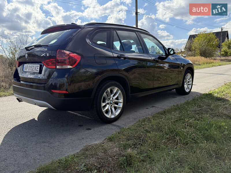 Внедорожник / Кроссовер BMW X1 2014 в Запорожье