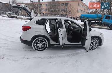 Позашляховик / Кросовер BMW X1 2017 в Дніпрі