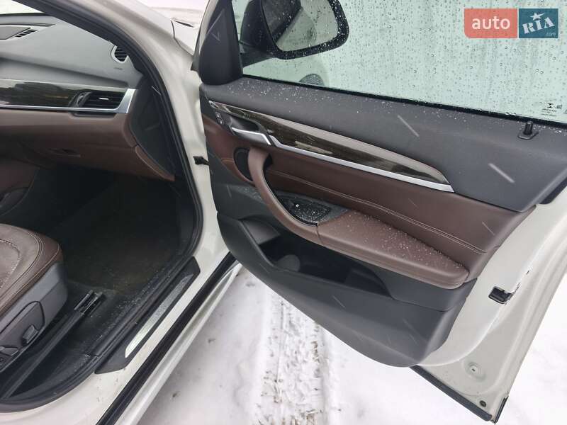 Позашляховик / Кросовер BMW X1 2017 в Дніпрі