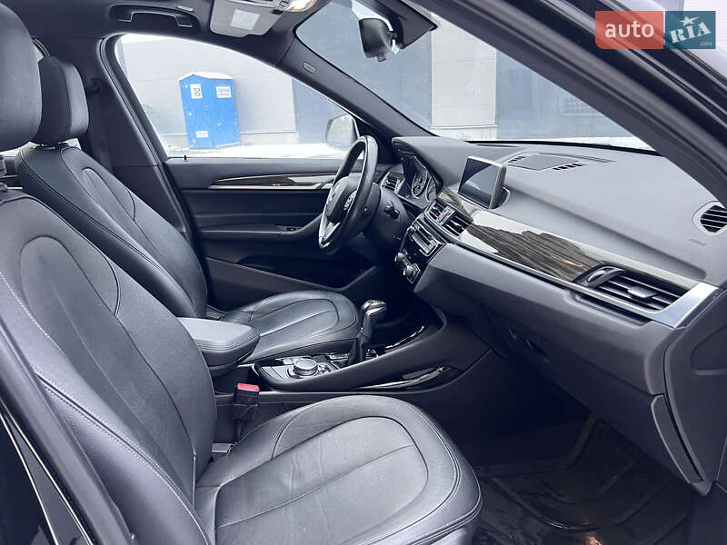 Внедорожник / Кроссовер BMW X1 2015 в Львове