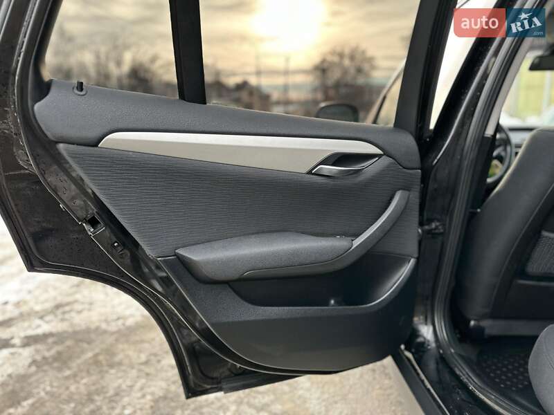 Позашляховик / Кросовер BMW X1 2011 в Вінниці