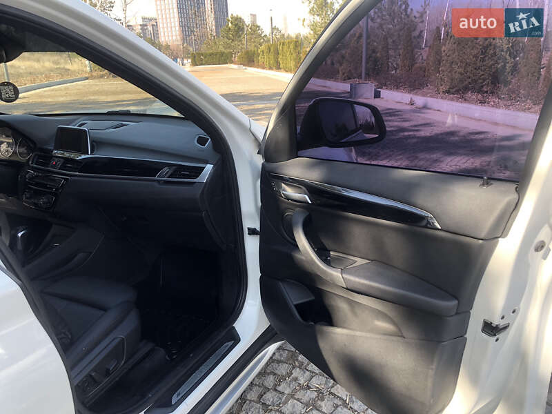 Внедорожник / Кроссовер BMW X1 2017 в Днепре фото 19 Внедорожник / Кроссовер BMW X1 2017 в Днепре