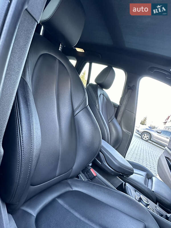 Внедорожник / Кроссовер BMW X1 2018 в Дрогобыче