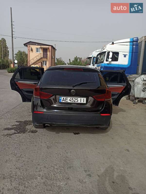 Внедорожник / Кроссовер BMW X1 2012 в Павлограде