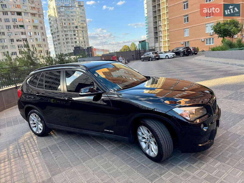 Внедорожник / Кроссовер BMW X1 2015 в Одессе