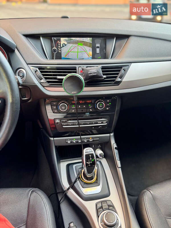 Внедорожник / Кроссовер BMW X1 2015 в Одессе