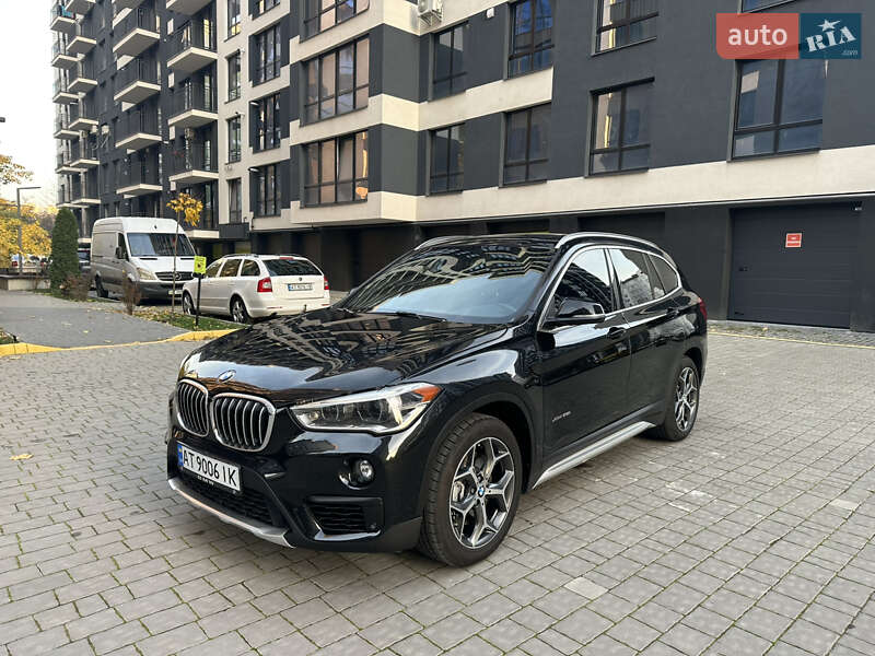 Внедорожник / Кроссовер BMW X1 2015 в Ивано-Франковске
