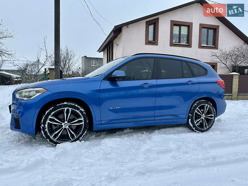 Позашляховик / Кросовер BMW X1 2016 в Звягелі